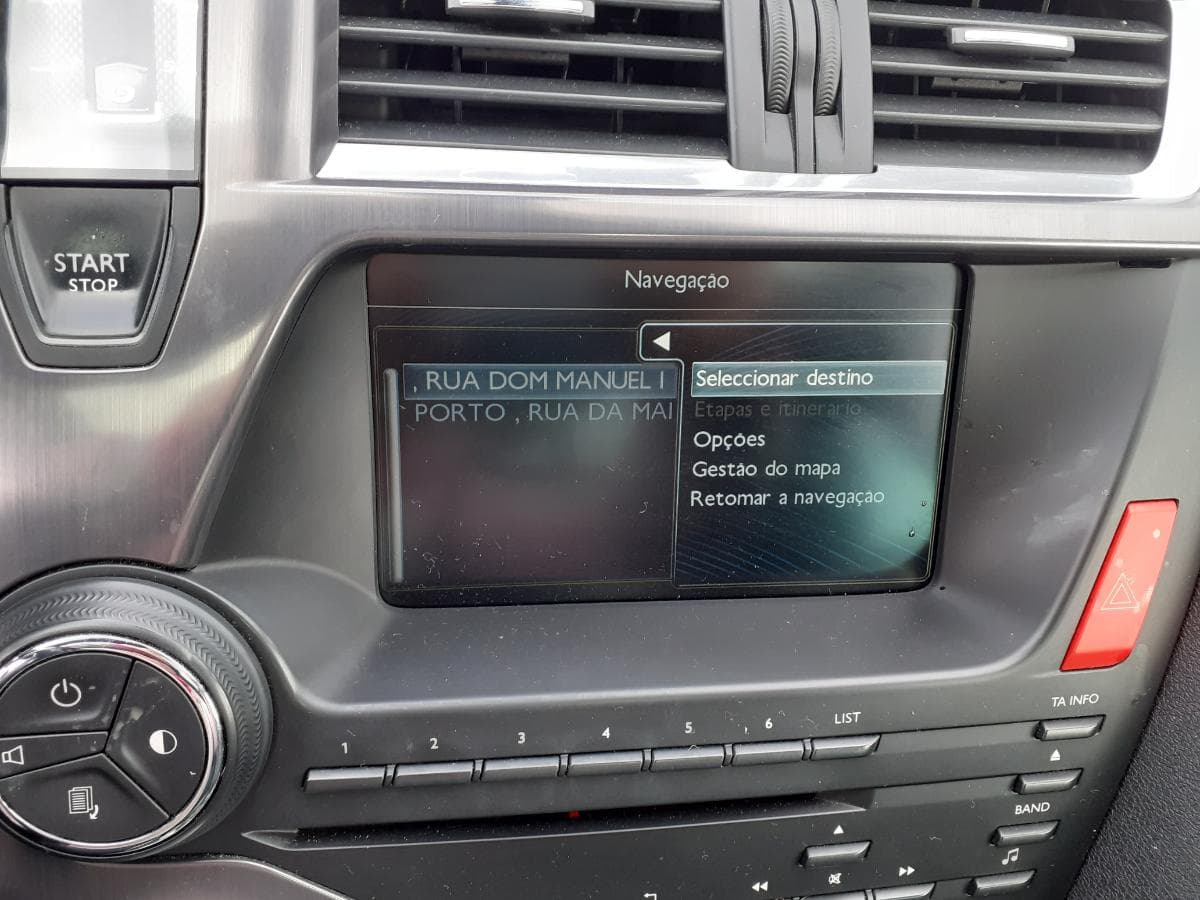 Citroën DS5 Híbrido · Ano 2014 · Híbrido Diesel — imagen 19