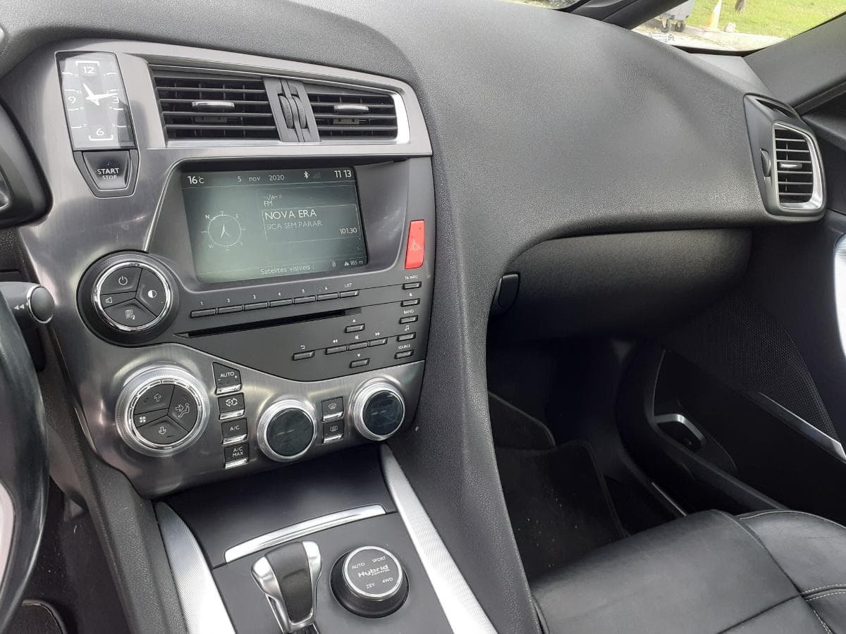 Citroën DS5 Híbrido · Ano 2014 · Híbrido Diesel — imagen 25