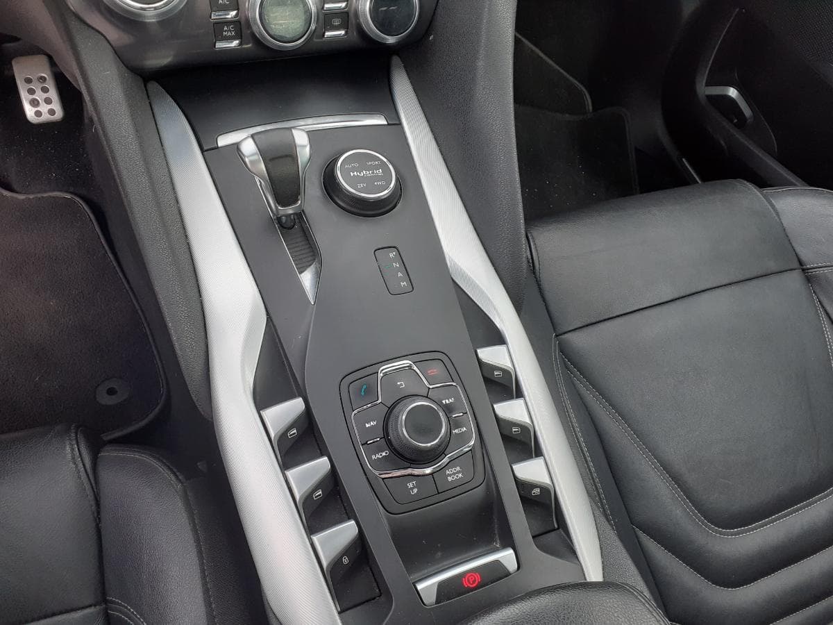 Citroën DS5 Híbrido · Ano 2014 · Híbrido Diesel — imagen 26
