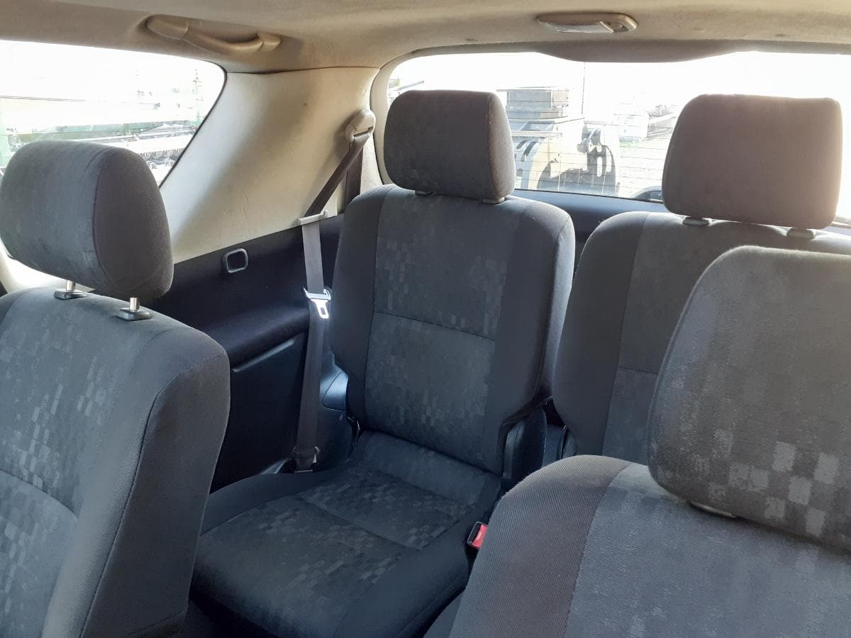 Toyota Avensis D4D · Ano 2004 — imagem 11