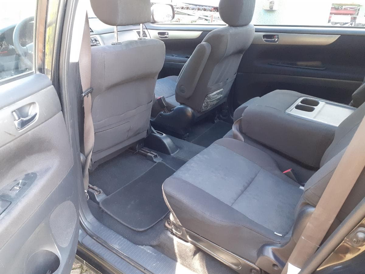 Toyota Avensis D4D · Ano 2004 — imagem 14