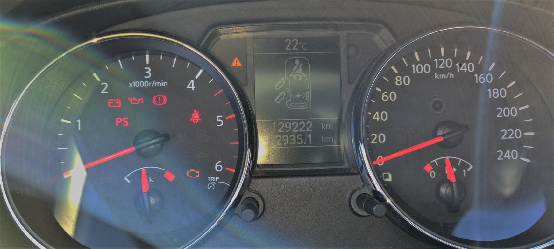 Nissan Qashqai 1.6 — image 21