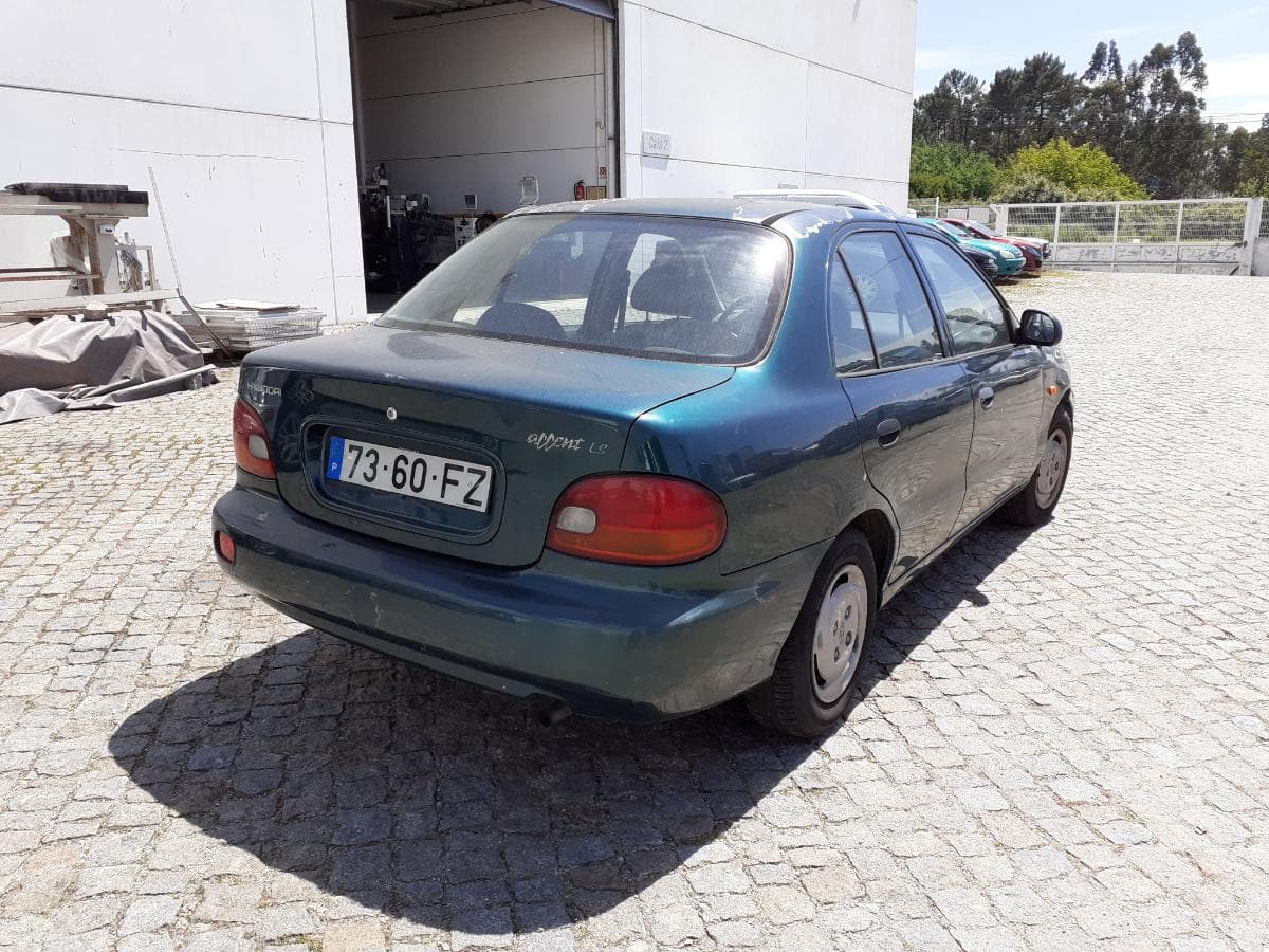 Hyundai Accent 1.3i — imagen 4