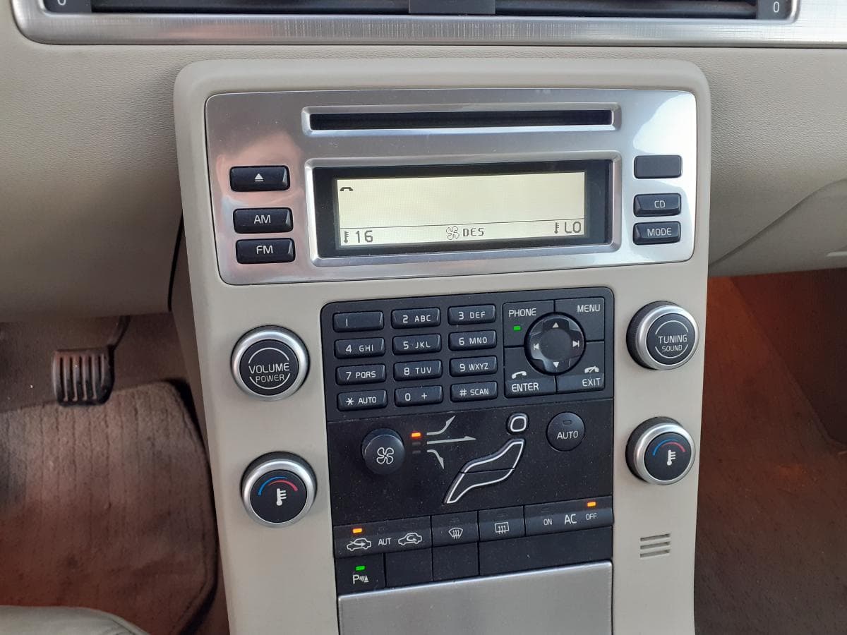 Volvo V70 1.6D · Ano 2009 — imagem 18