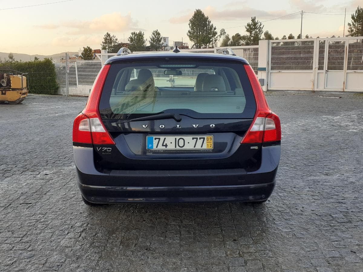 Volvo V70 1.6D · Ano 2009 — imagem 5