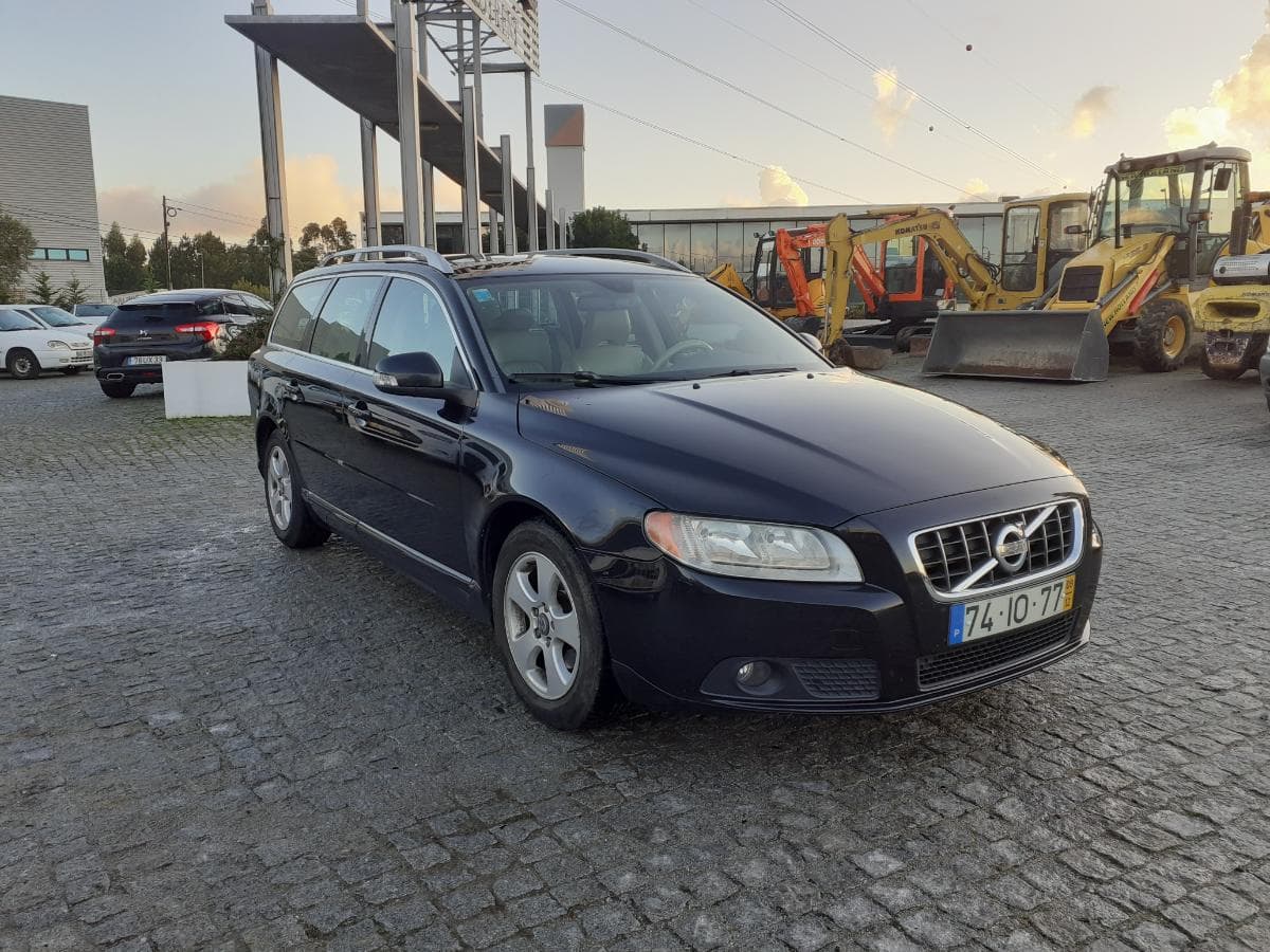 Volvo V70 1.6D · Ano 2009 — imagem 3