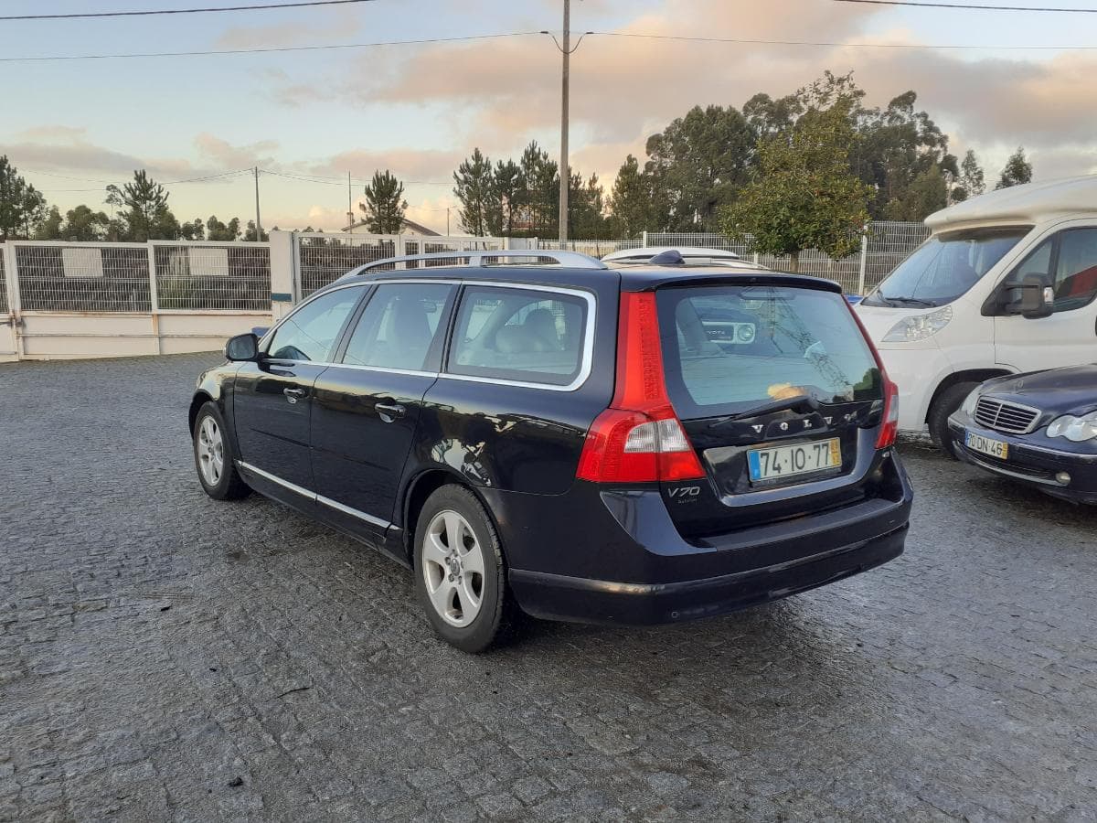 Volvo V70 1.6D · Ano 2009 — imagem 4