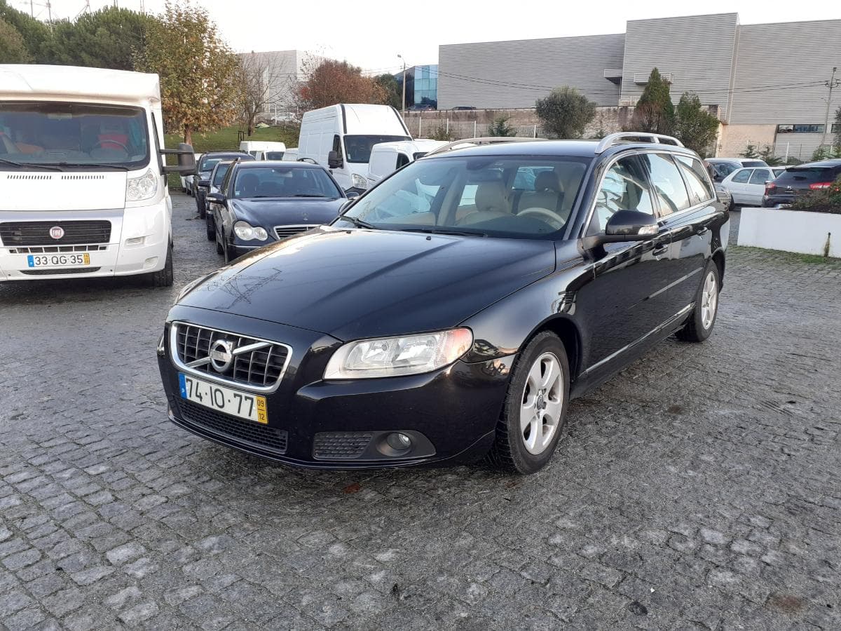 Volvo V70 1.6D · Ano 2009 — imagem 1