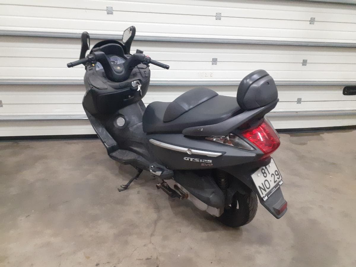 Motociclo SYM GTS 125 — imagem 4