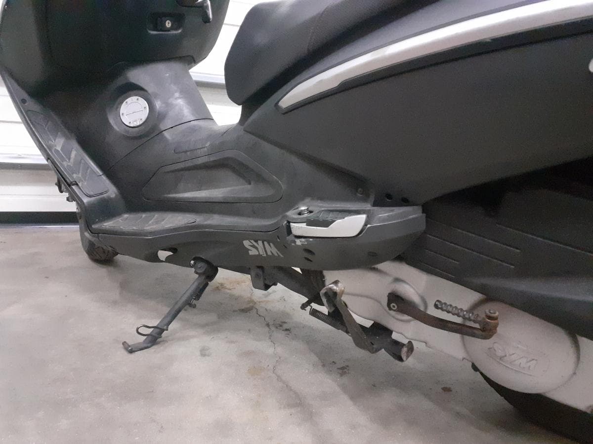 Motociclo SYM GTS 125 — imagem 7