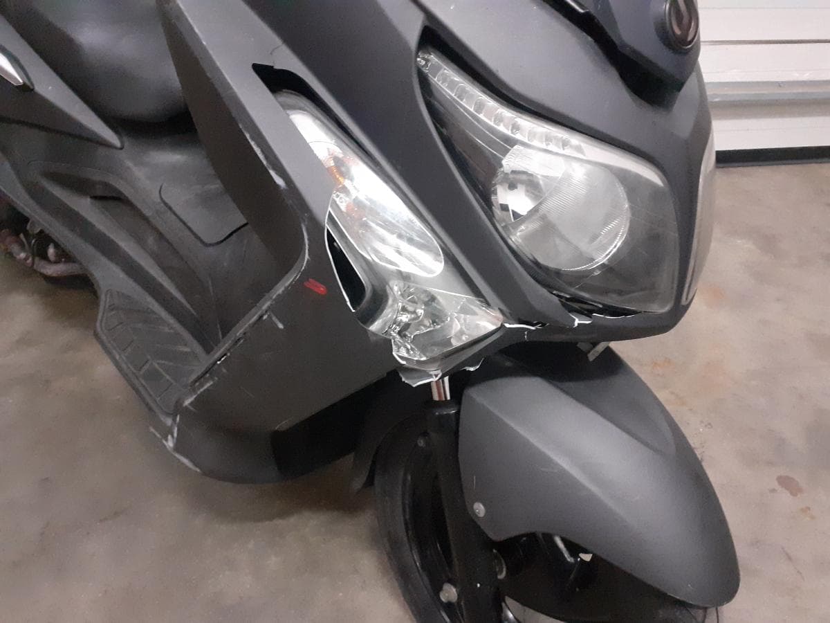 Motociclo SYM GTS 125 — imagem 8