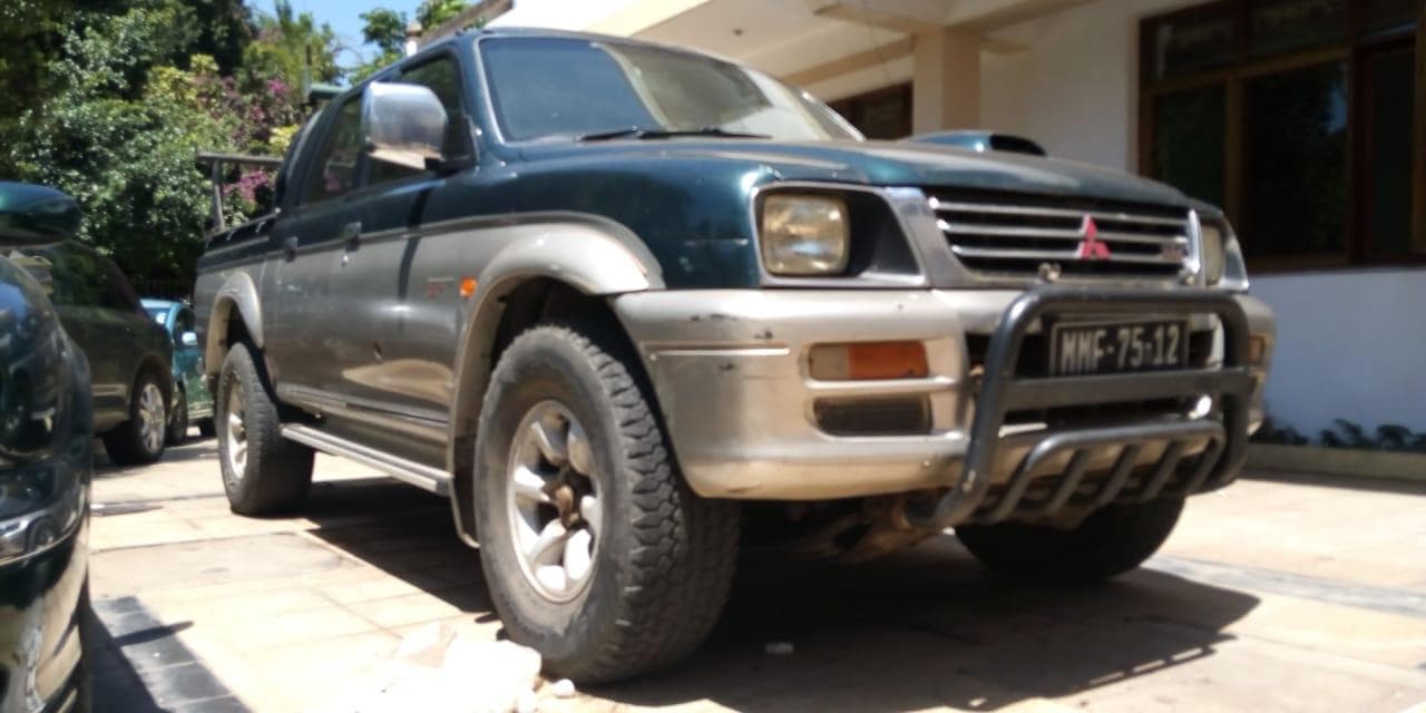 Mitsubishi Colt Rodeo · — imagem 9