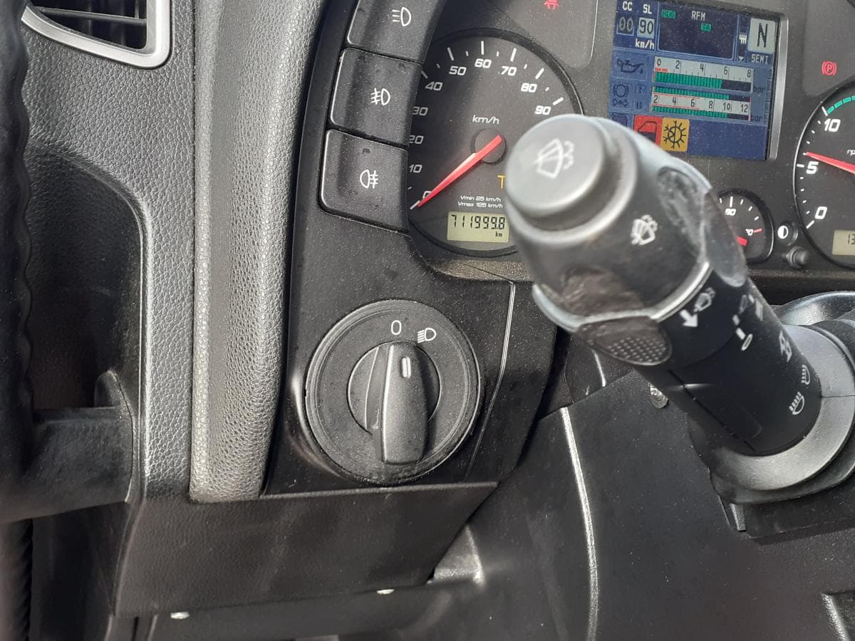 Iveco Stralis 460 · Ano 2014 — imagem 12
