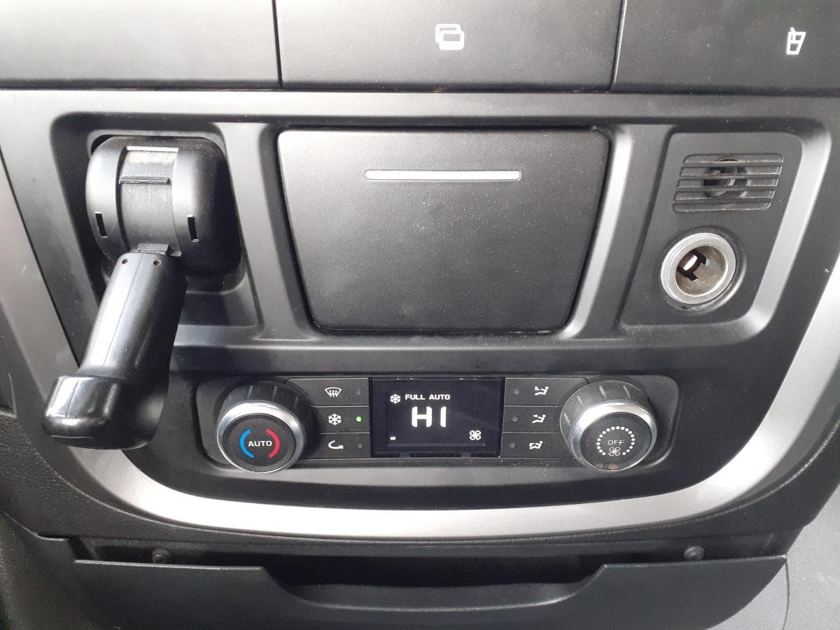 Iveco Stralis 460 · Ano 2014 — imagem 21