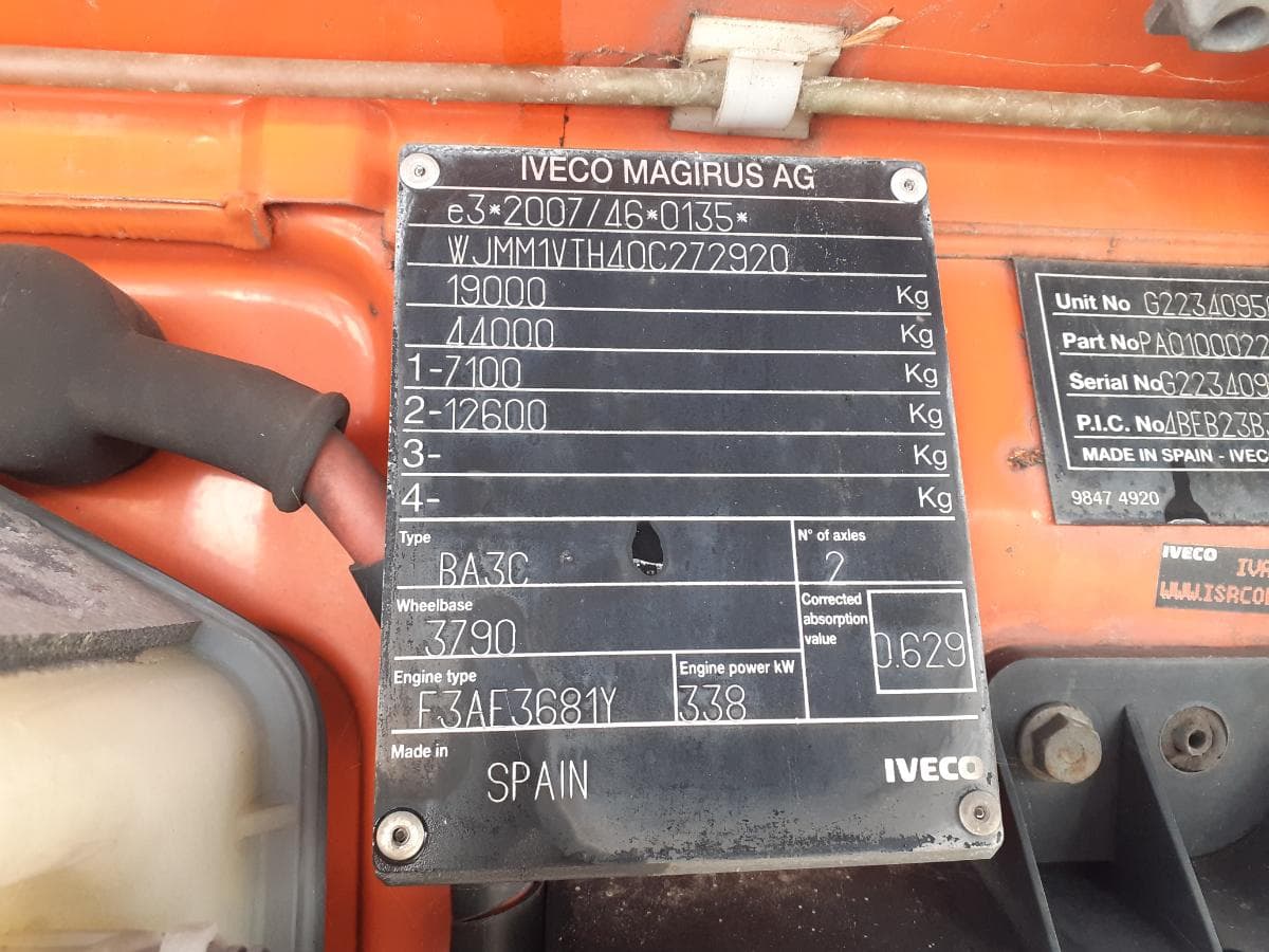Iveco Stralis 460 · Ano 2014 — imagem 10