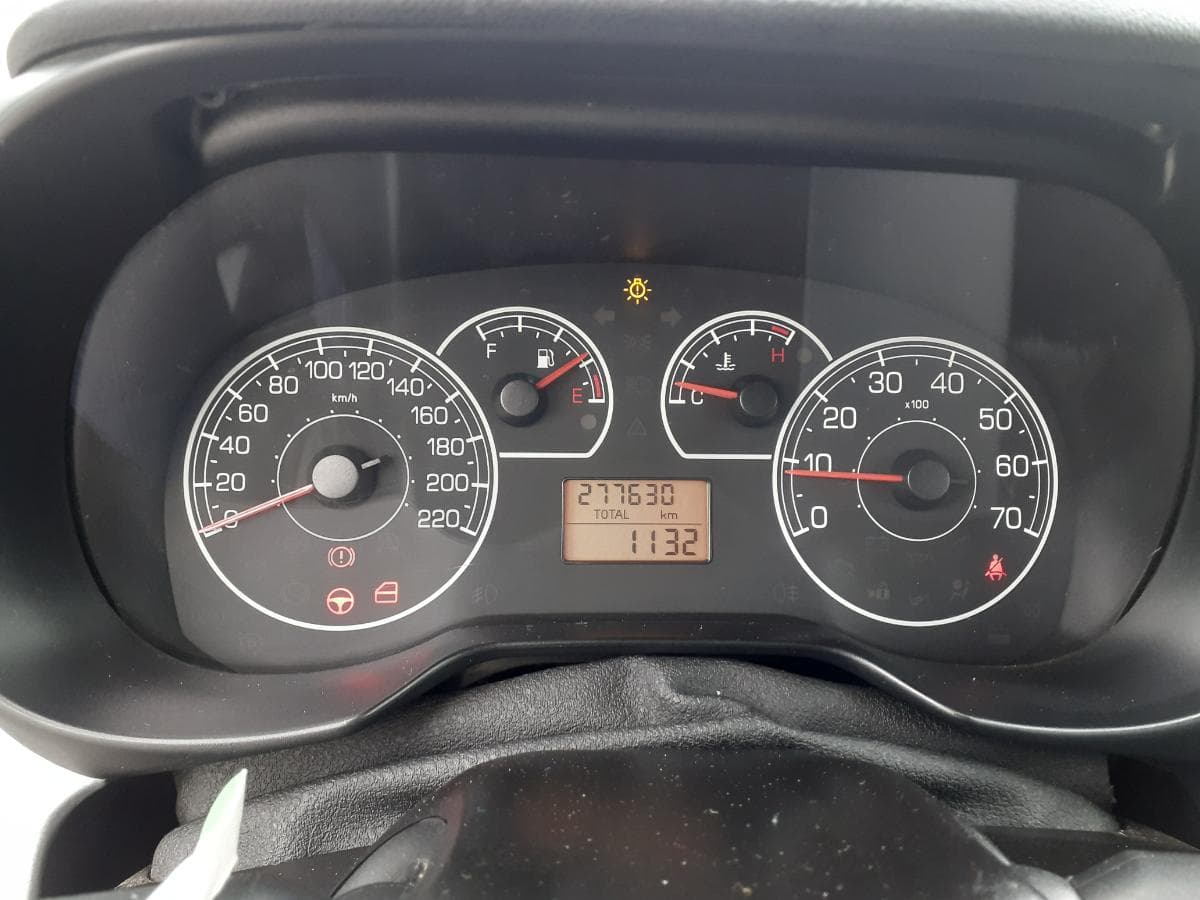 Fiat Punto 1.3 D · Ano 2010 — imagem 15