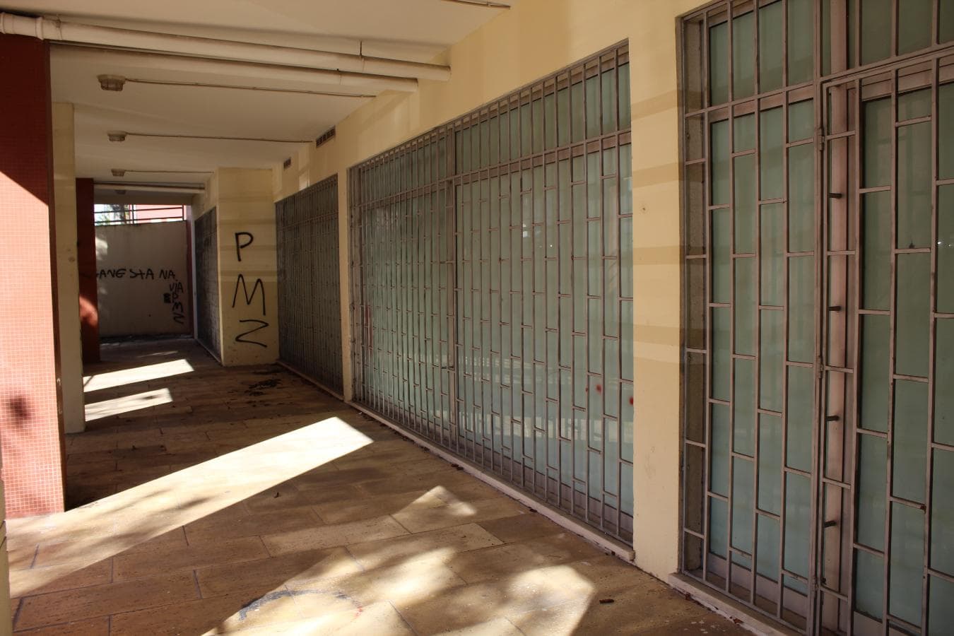 Local comercial · Amadora — imagen 9