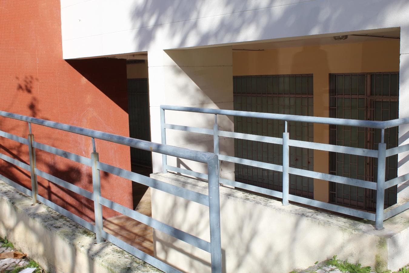 Local comercial · Amadora — imagen 1