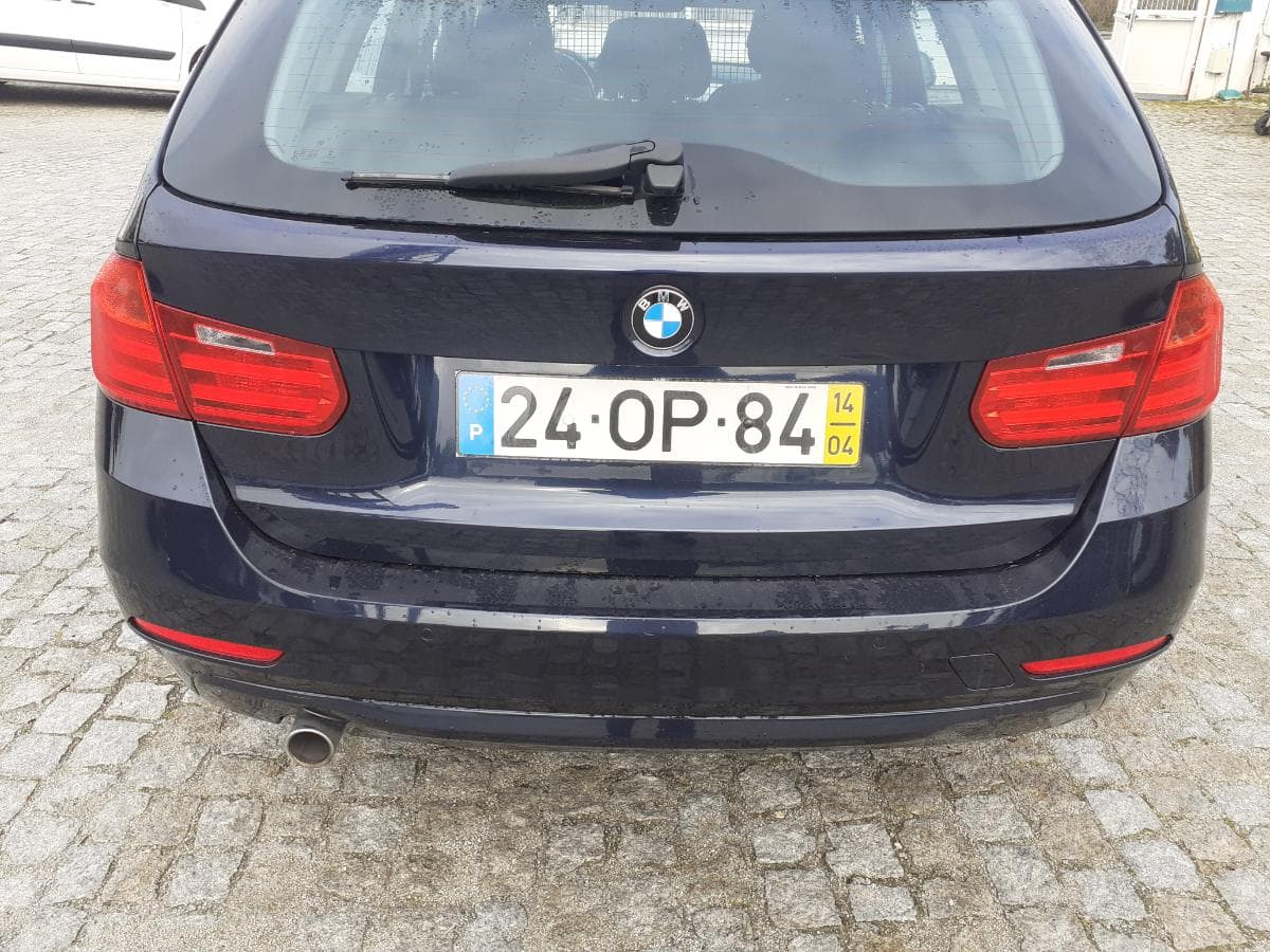 BMW 316D · Ano 2014 — imagem 8