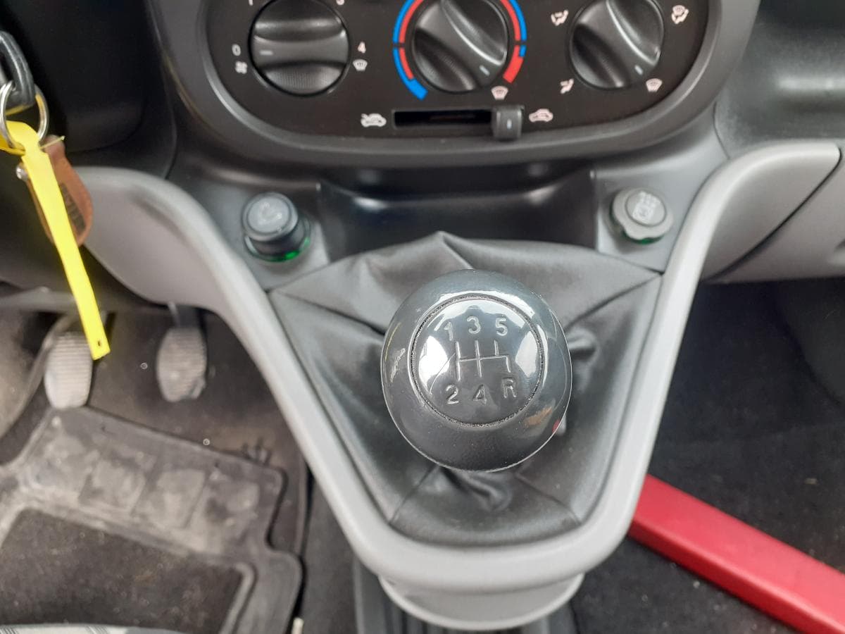 Fiat Doblo 1.9 JTD · Ano 2008 — imagen 15