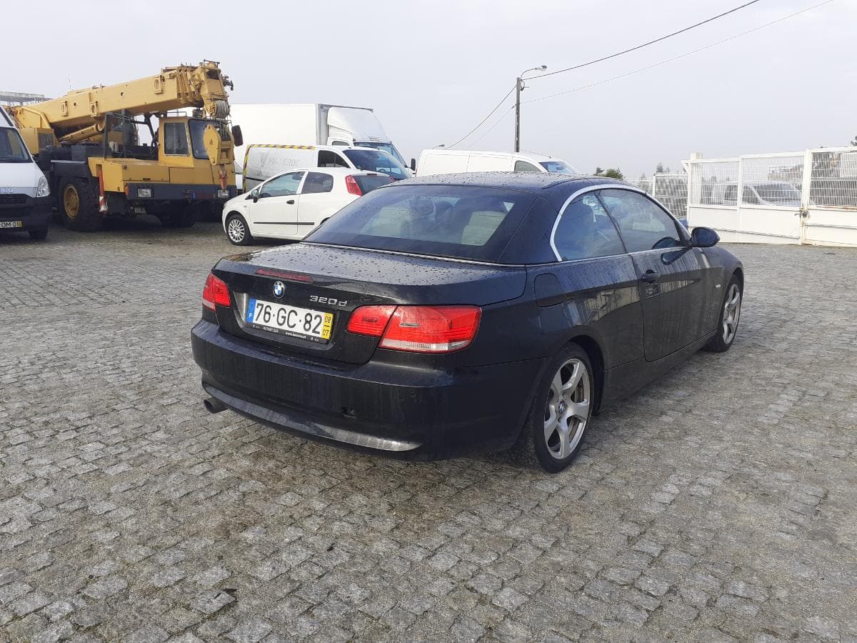 BMW 320D · Ano 2008 · Cabrio — imagem 6
