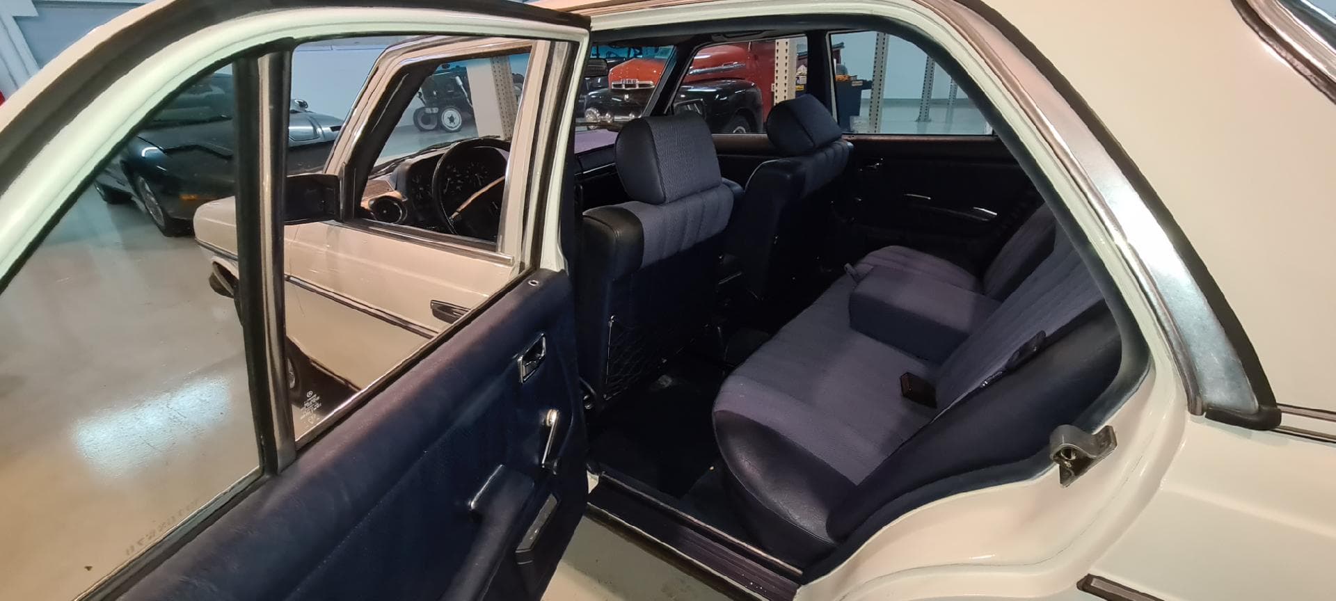 1981 Mercedes-Benz 200 — imagem 6