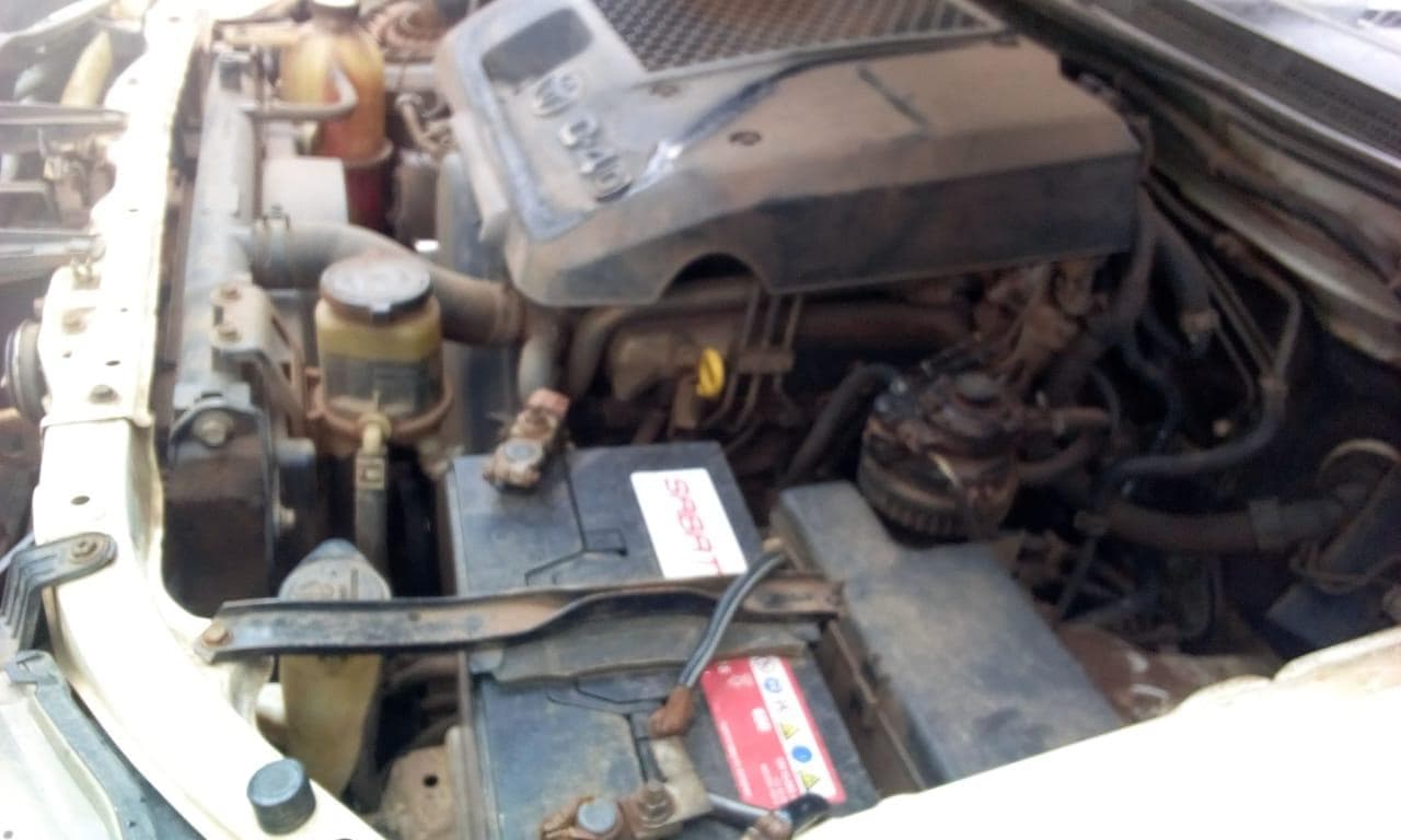 Toyota Hilux  · — imagem 8