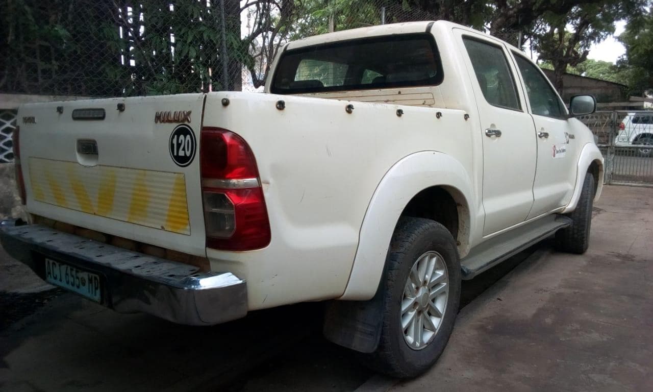 Toyota Hilux  · — imagem 11