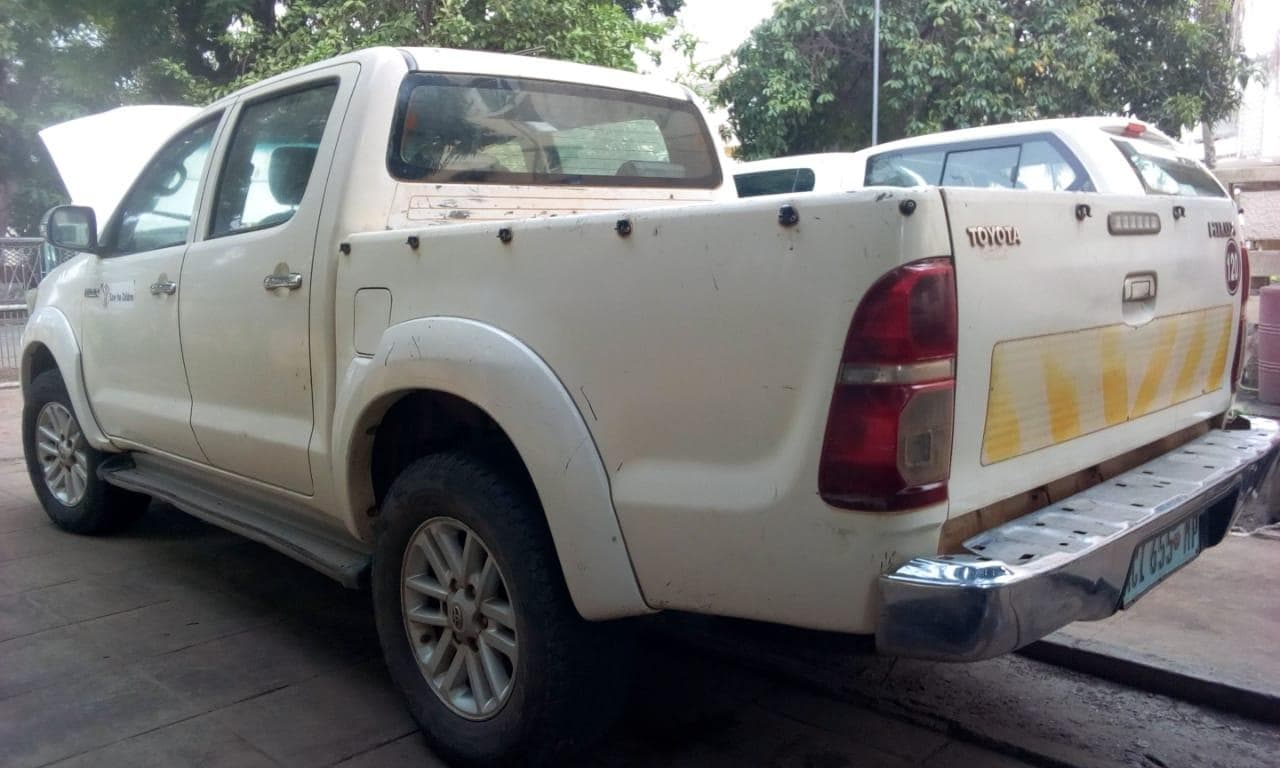 Toyota Hilux  · — imagem 16