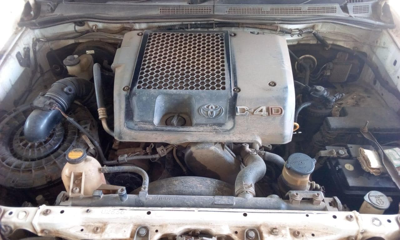 Toyota Hilux  · — imagem 6