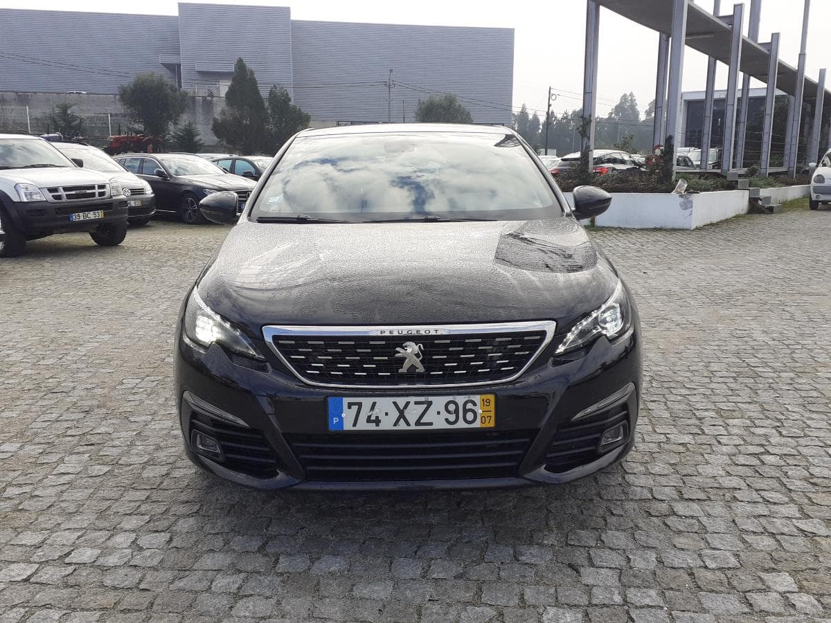 Peugeot 308 1.5 HDI · Ano 2019 — imagen 2