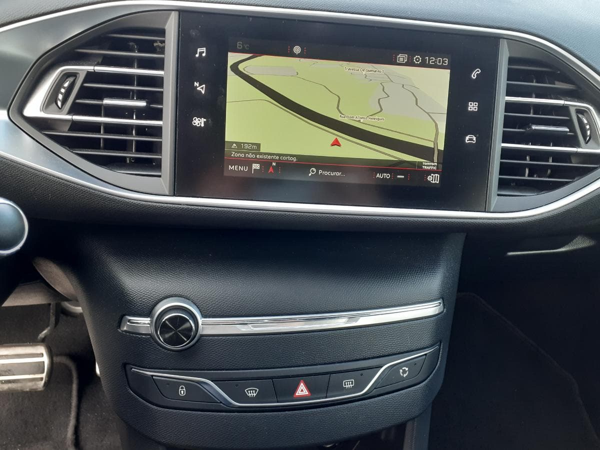 Peugeot 308 1.5 HDI · Ano 2019 — imagen 14