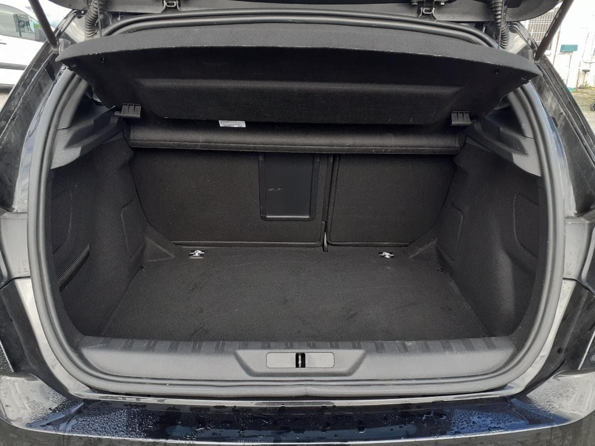 Peugeot 308 1.5 HDI · Ano 2019 — imagen 11