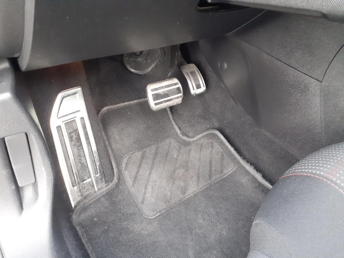 Peugeot 308 1.5 HDI · Ano 2019 — imagen 24