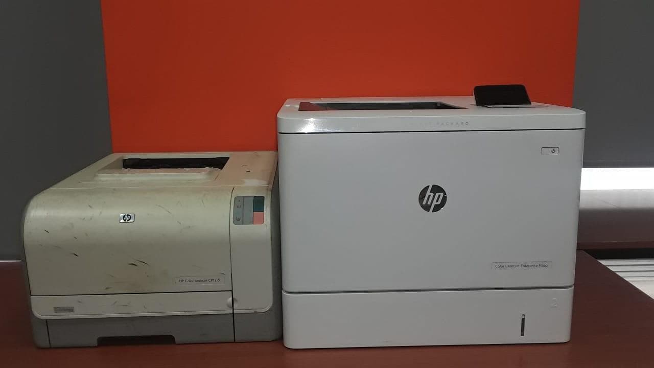 Material informático ·
