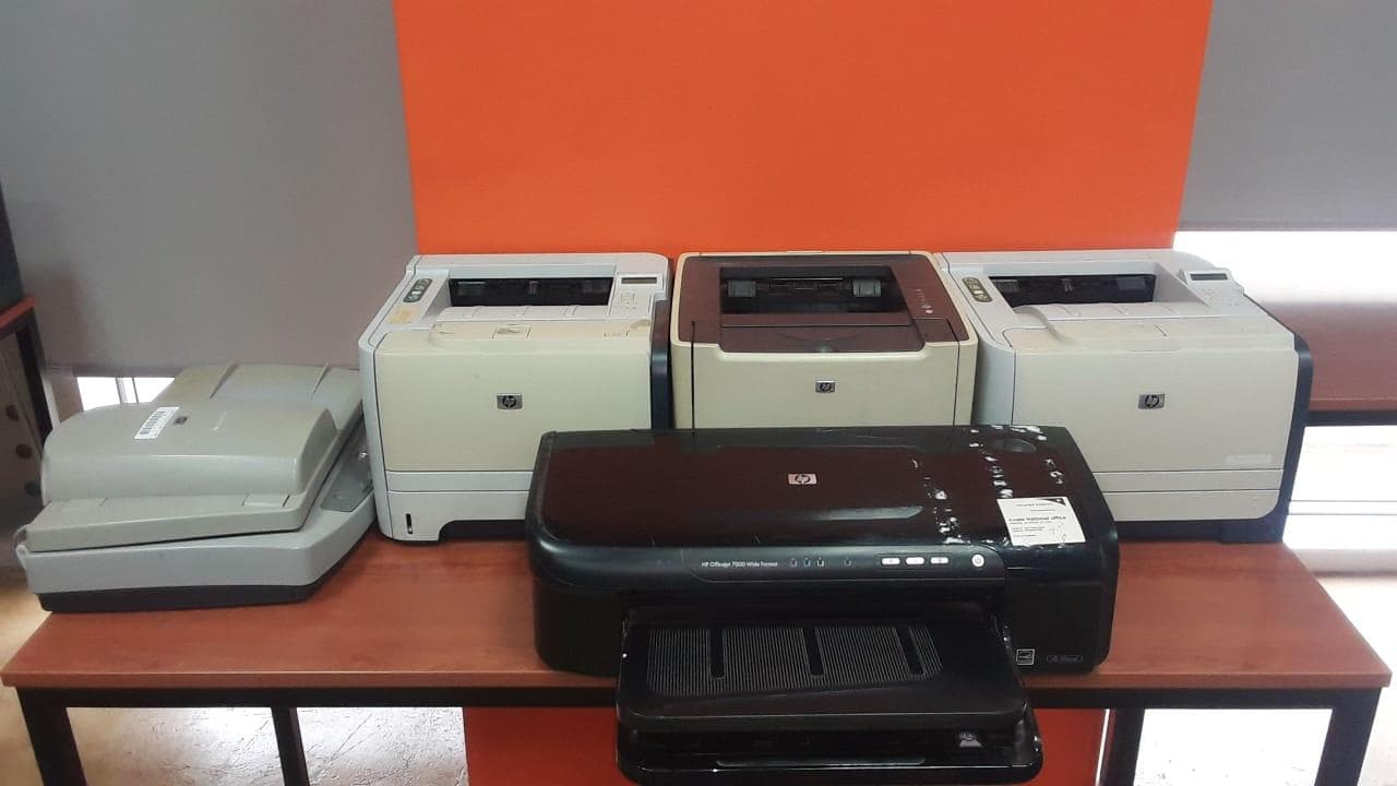 Material informático ·