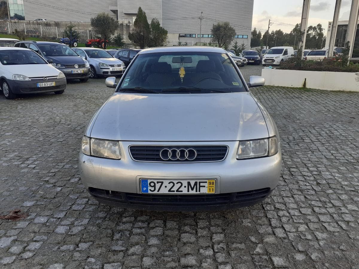 Audi A3 1.6 · Ano 1998 — imagem 2