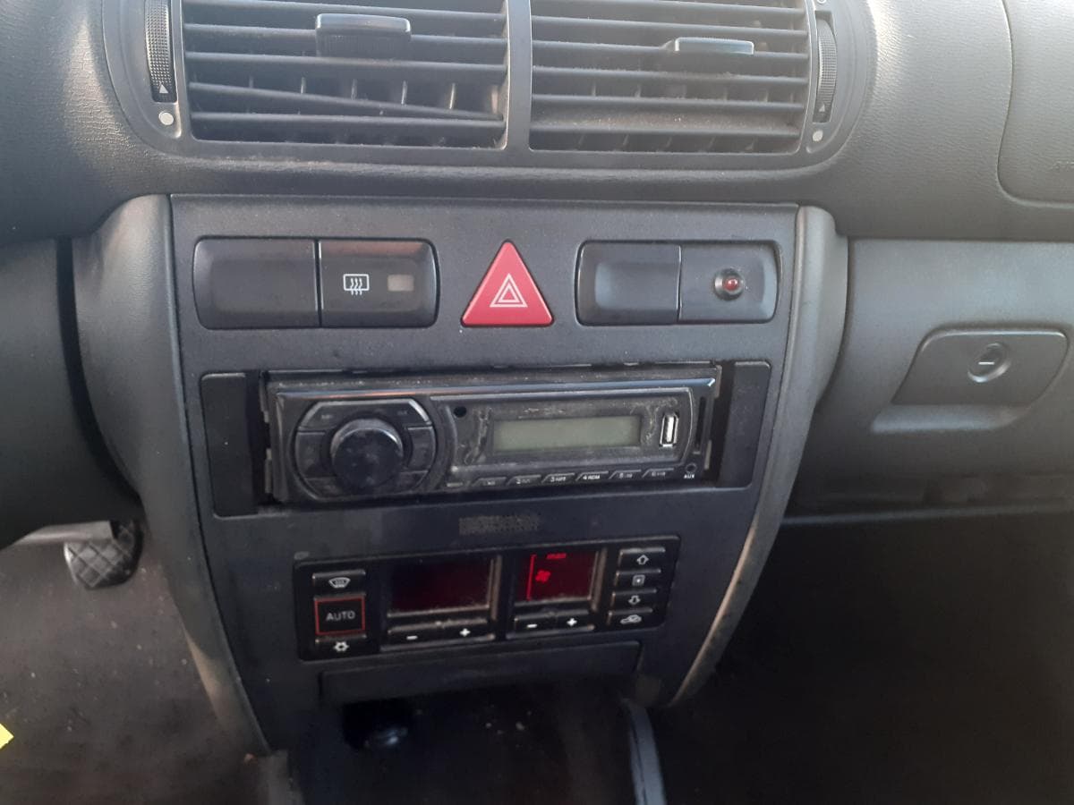Audi A3 1.6 · Ano 1998 — imagem 18