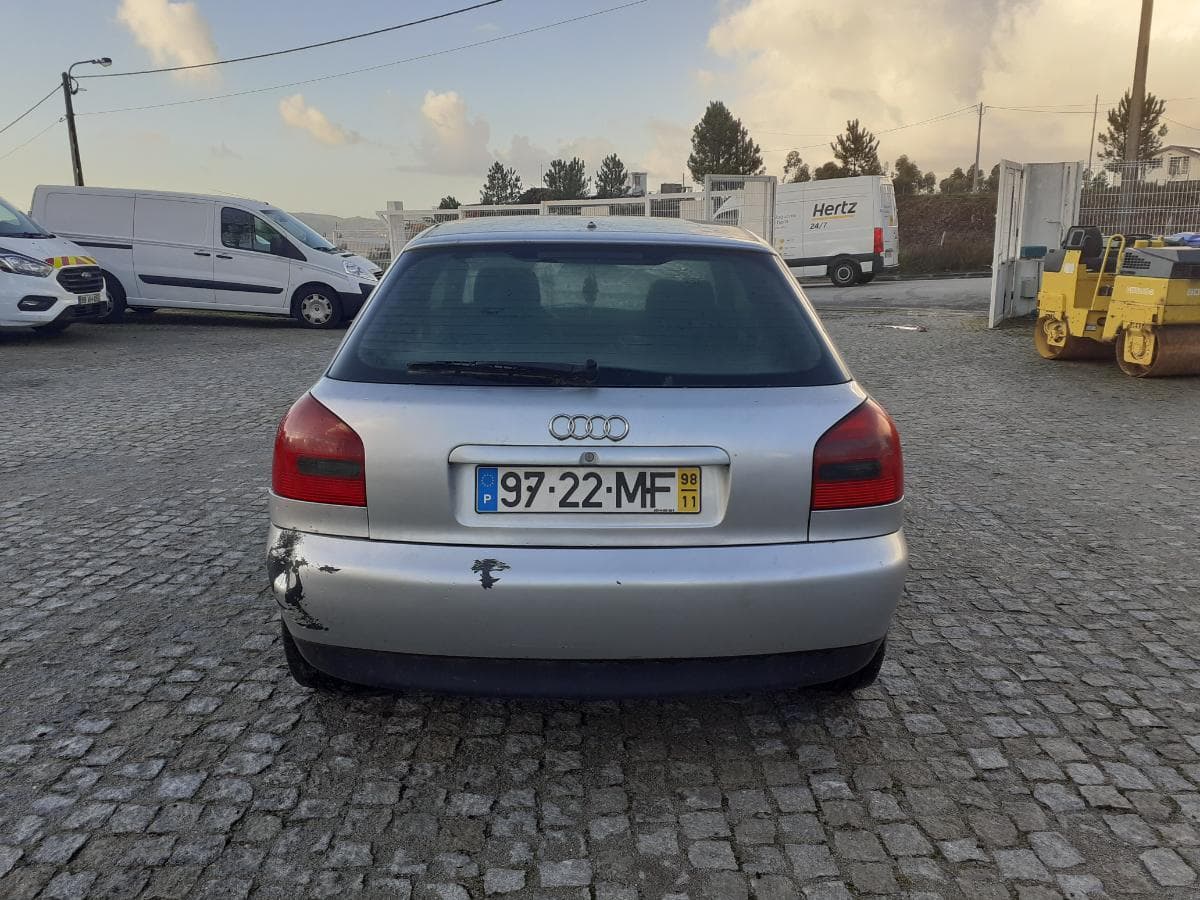 Audi A3 1.6 · Ano 1998 — imagem 5