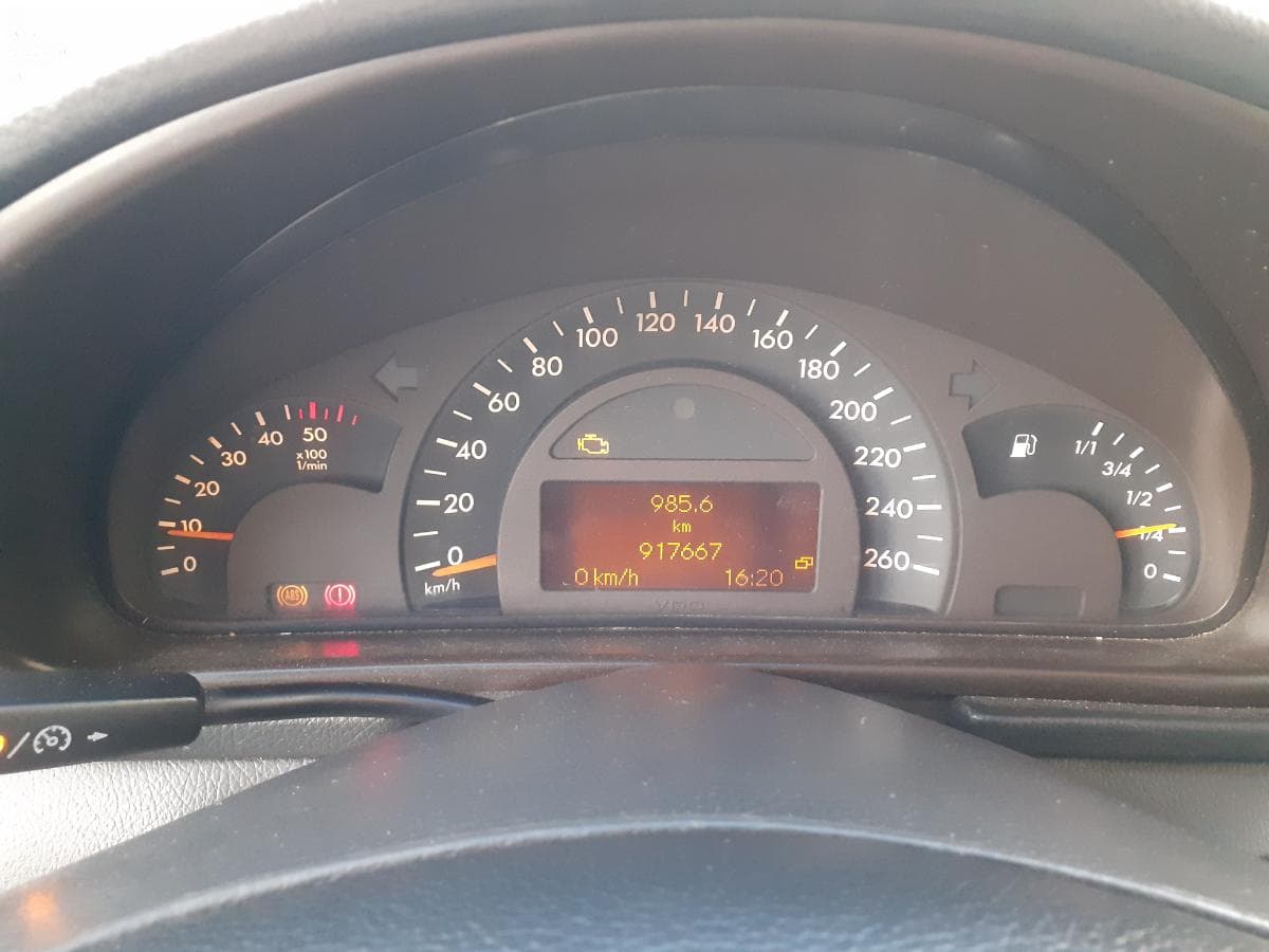 Mercedes-Benz C220 CDI · Ano 2000 — image 17