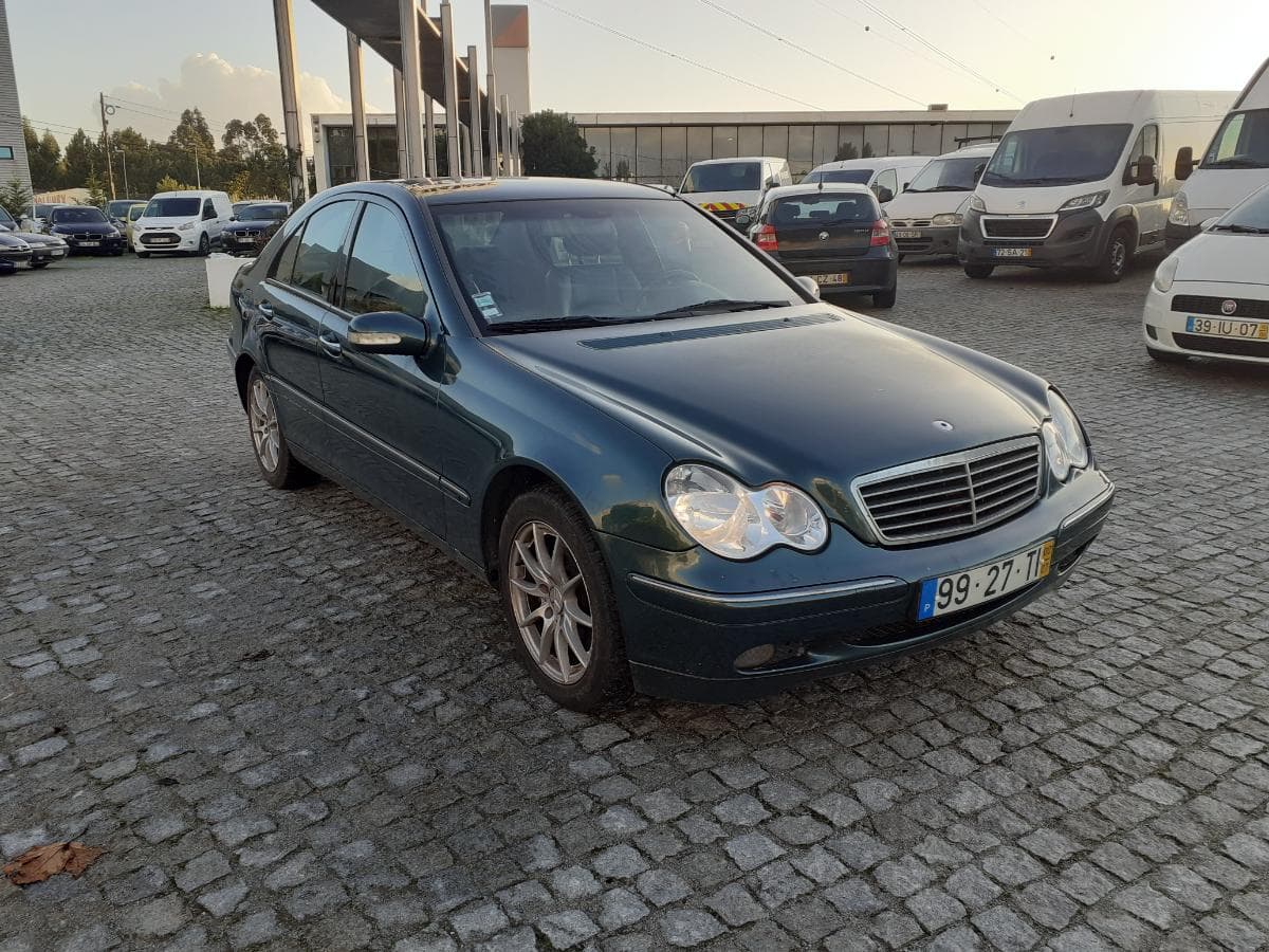 Mercedes-Benz C220 CDI · Ano 2000 — image 1