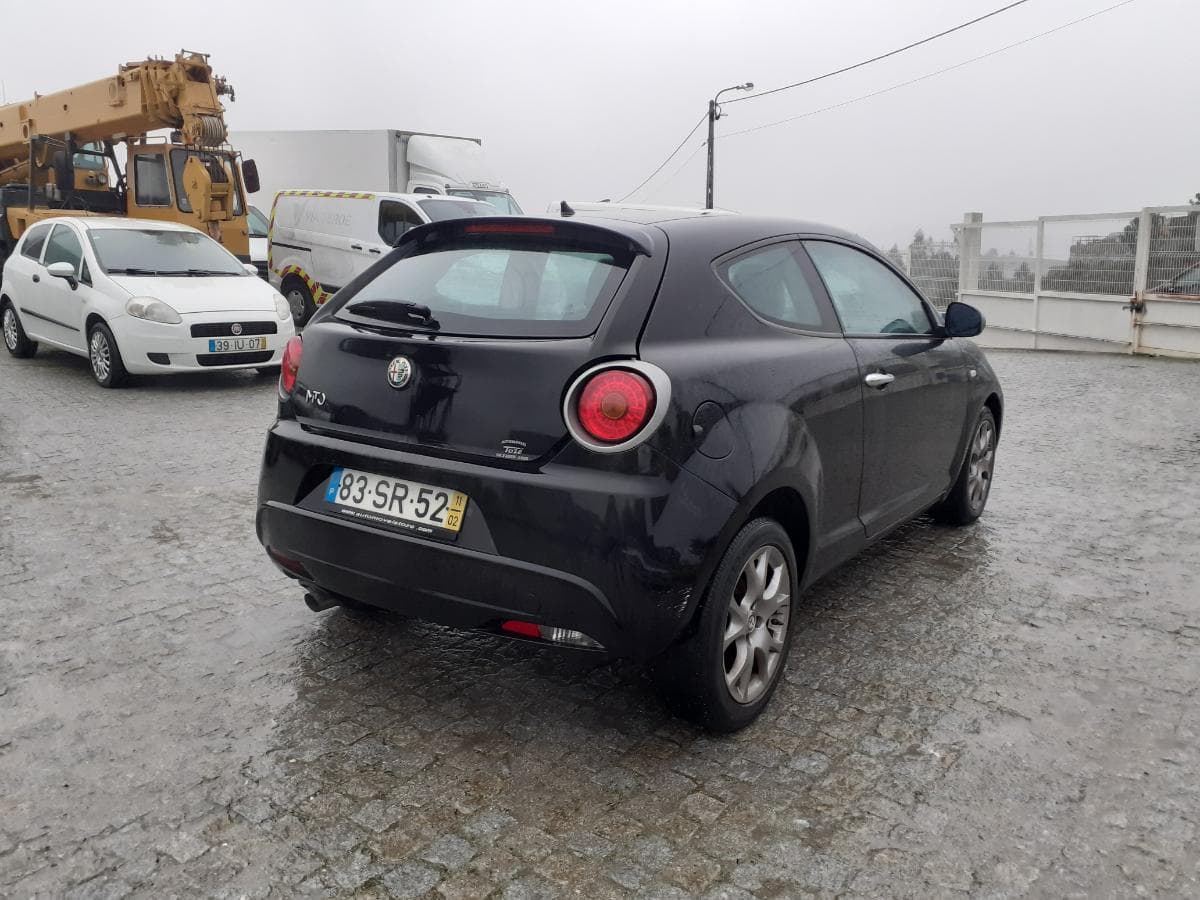 Alfa Romeo Mito 1.3 · Ano 2011 — imagem 4