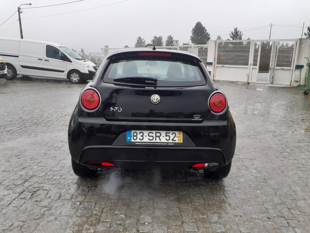 Alfa Romeo Mito 1.3 · Ano 2011 — imagem 5