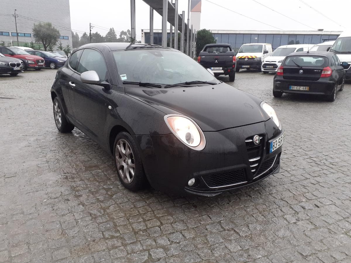 Alfa Romeo Mito 1.3 · Ano 2011 — imagem 1