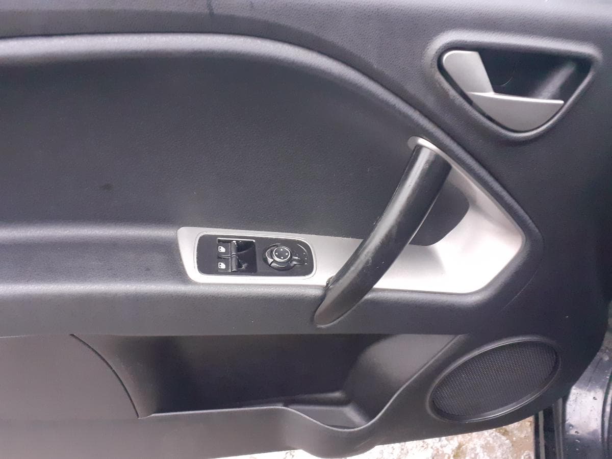 Alfa Romeo Mito 1.3 · Ano 2011 — imagem 17