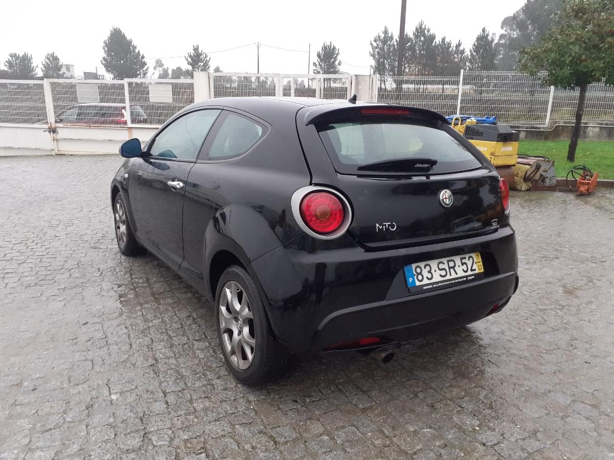 Alfa Romeo Mito 1.3 · Ano 2011 — imagem 6