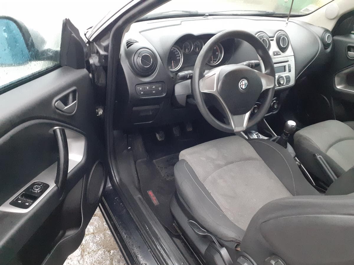 Alfa Romeo Mito 1.3 · Ano 2011 — imagem 13