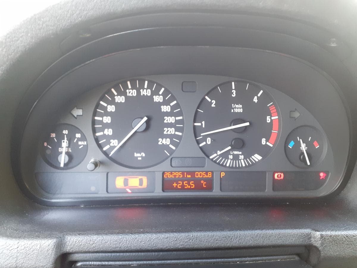 BMW X5 3.0D · Ano 2002 — imagem 23