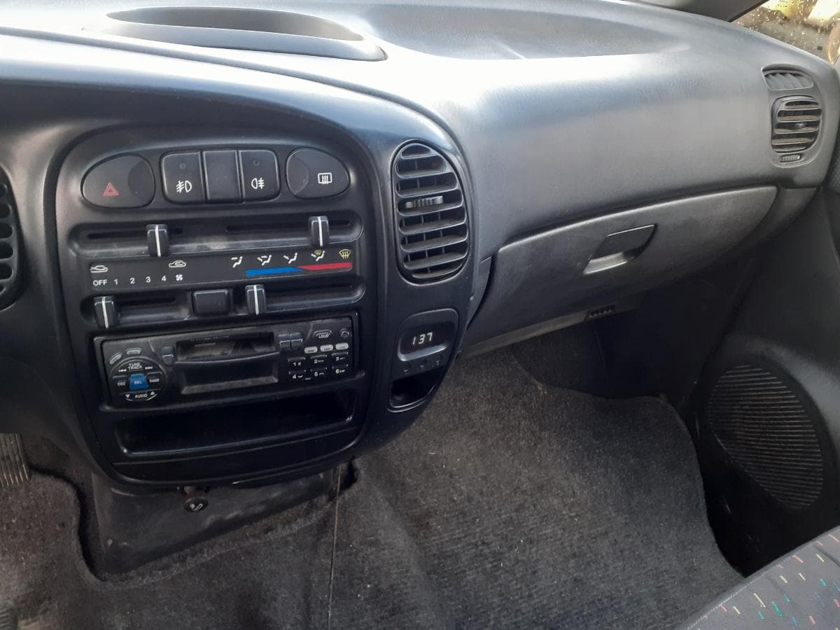 Hyundai H1 2.4 TD · Ano 2000 — imagen 20