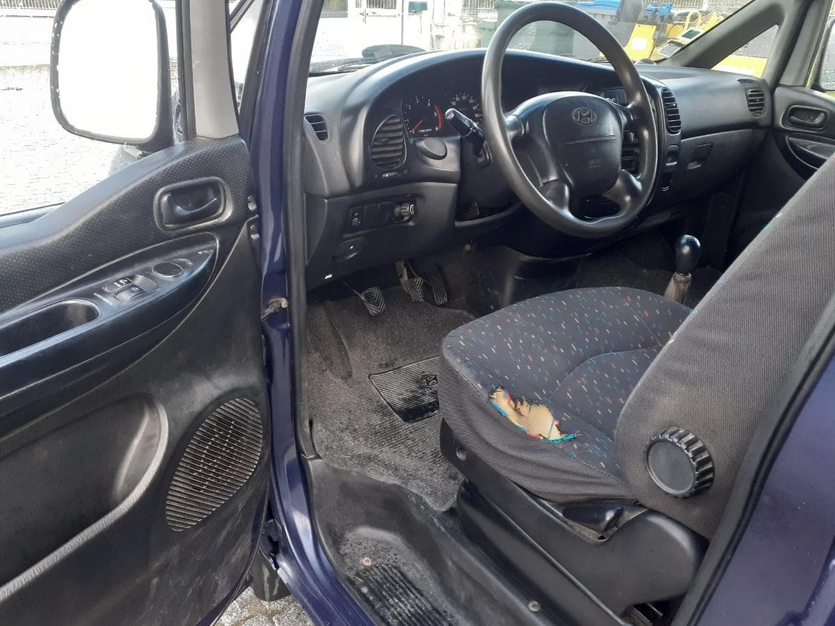 Hyundai H1 2.4 TD · Ano 2000 — imagen 15